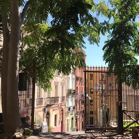 בית הארחה Casa Minu Santa Chiara