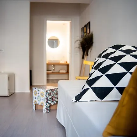 Casa Minu Santa Chiara Guest house *